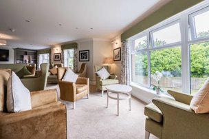 Gower Gardens, lounge 