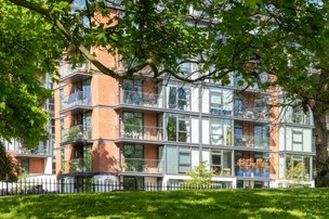 Albert Suites, Battersea Place, exterior