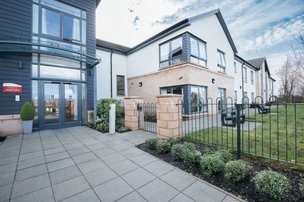Mearns House, exterior 