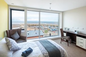 Harbour House in Musselburgh bedroom 1