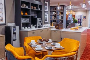 Silverbirch House, Guildford, cafe