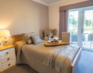 Farley Gardens, Binfield, bedroom