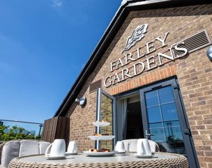 Farley Gardens, Binfield, afternoon tea