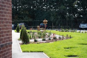Woodland View Lodge, Exeter, gardens