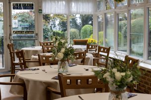 Westlands Care Home in Alton - Dining room