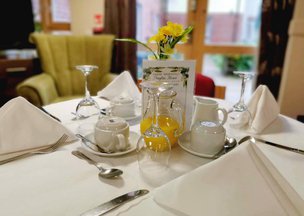 Penylan House, Cardiff, dining