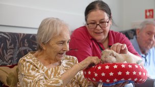 Homefield House Nursing Home - Animal Therapy session