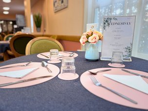 Monson Retirement Home in Lincoln dining