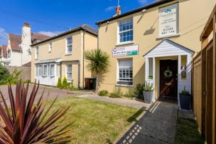 Woodbine Manor Care Home in Bognor Regis front entrance