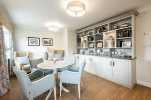 Buckingham Lodge, dining area