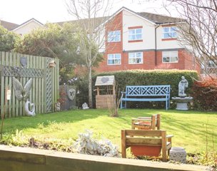 Ashcroft Care Home, Sutton-in-Ashfield, garden