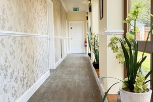 Arran Manor, Hornchurch, interior