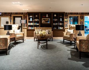 Abberygate Manor, Bury St Edmunds, lounge