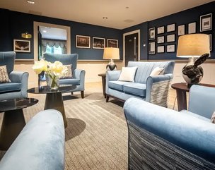 Abberygate Manor, Bury St Edmunds, lounge 2