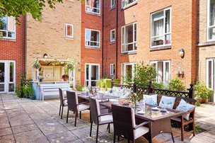 Acacia Lodge Nursing Home outdoor dining area