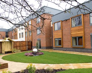Acacia Lodge Manchester garden