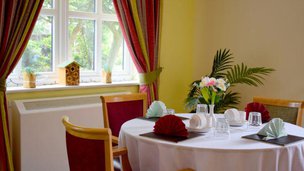 Acorn Hollow, Window Table