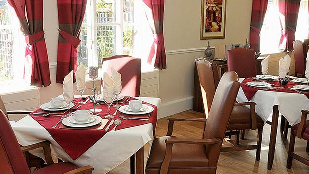 Altham Court, Lincoln dining room