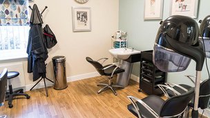 Appleton Manor, Hair Salon