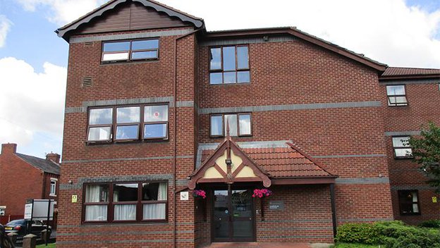 Averill House in Manchester, front entrance