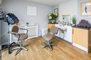 Avon Court Care Home in Chippenham, salon