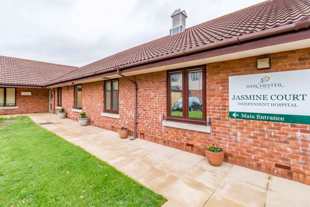 Jasmine Court, Waltham Abbey, exterior