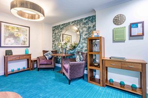 Jasmine Court, Waltham Abbey, lounge area