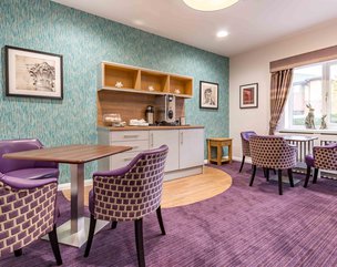 Windermere House, Hull, lounge area