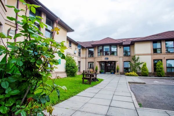 Barleystone in Falkirk, front entrance