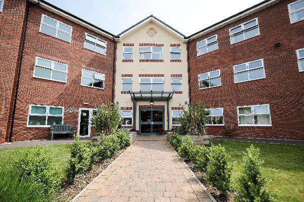 Beaumont Hall Care Home in Leicester Exterior