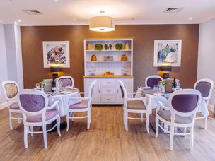 Stoneham Grove Care Home in Reading, Dining room