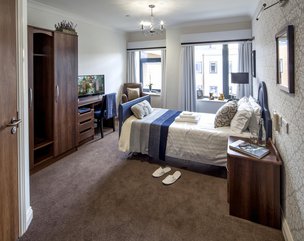 Bourn View Care Home Birmingham bedroom