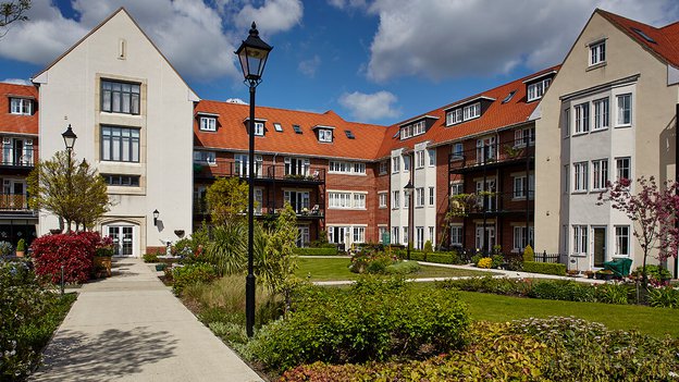 The Hawthorns in Braintree, Exterior