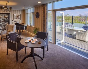 Butlers Mews Care Home Rugby lounge 2