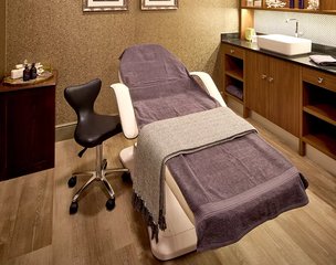 Bridge Manor Wolverhampton therapy room