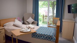 Brompton House, bedroom 