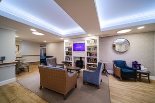 Cairdean House, Edinburgh, lounge