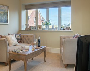 Avery Park Retirement Living Apartments, Kettering, lounge 