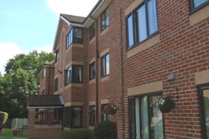 Chandlers Ford Care Home, front of home 