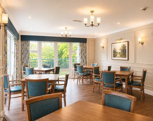 Laurel Dene, Hampton, communal area