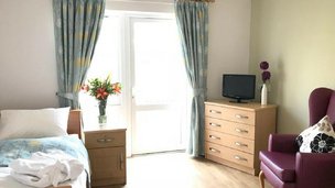 Cold Springs, bedroom 