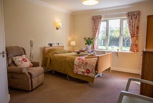 The Cotswold Burford bedroom