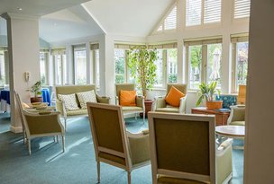 The Cotswold Burford lounge