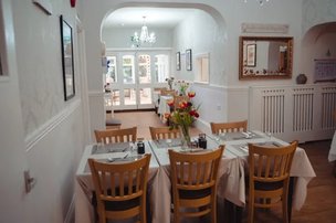 Crest House, St Leonards-on-Sea. Dining room. 