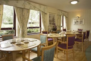 Daisy Nook House, dining room 