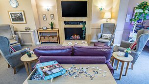 Daneside Mews, jigsaws and lounge area 