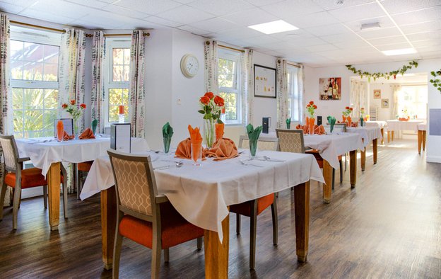 Muscliff Nursing Home in Bournemouth, Dinning Room
