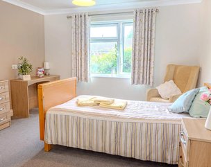 Maple Leaf, Derbyshire, bedroom 