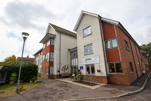Elizabeth House - Exterior Front of Home