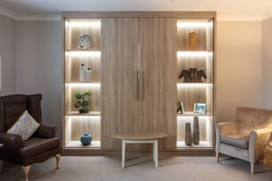 Elmwood House, bookcase 